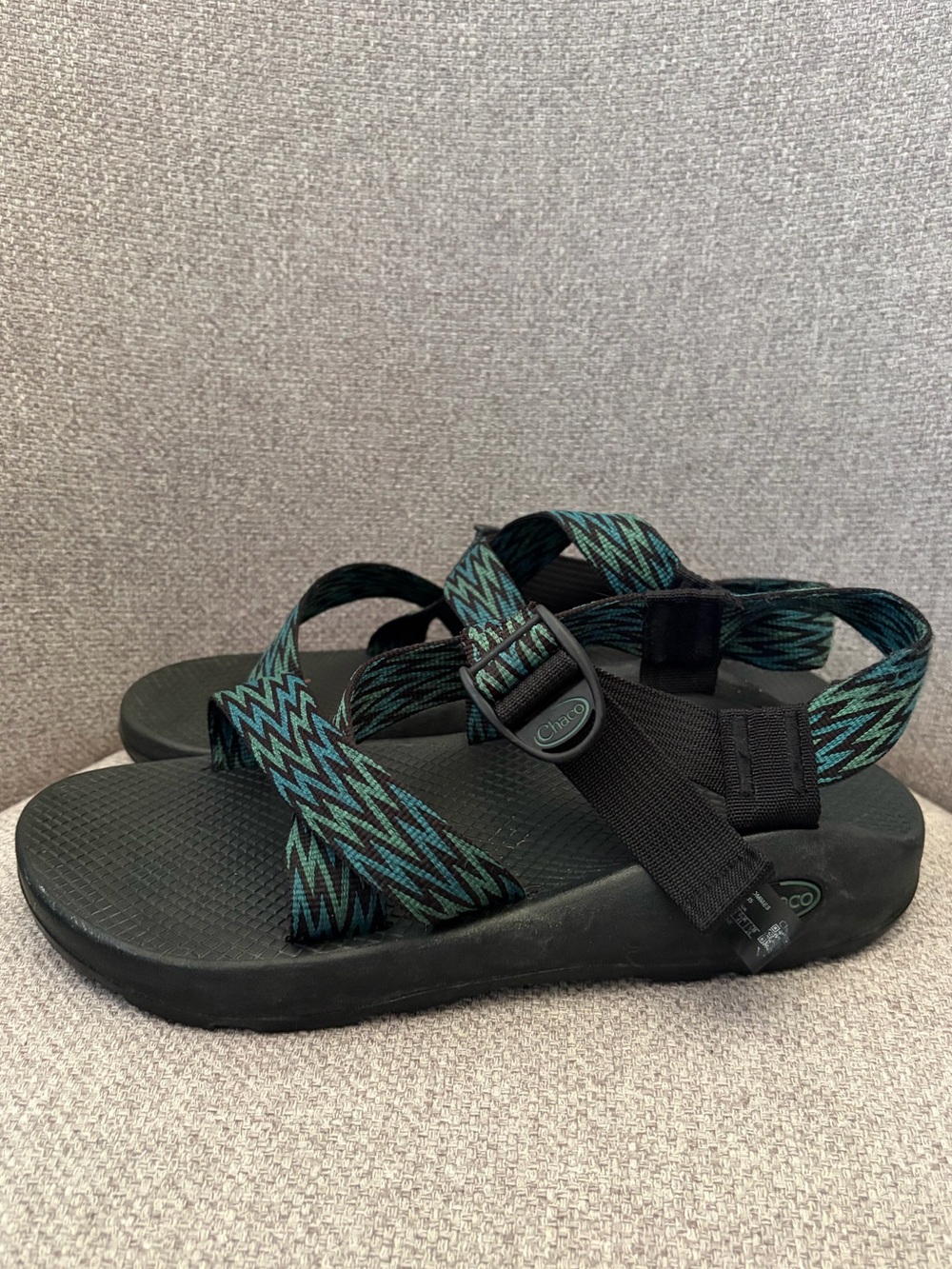 CHACO- Men's size 8 Z/1 Classic Sandals in the "Squall Green" colorway.